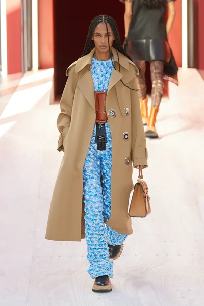 Look 38